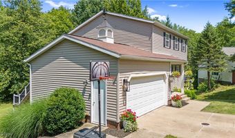 292 Summerhill Dr, Aurora, OH 44202
