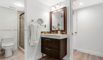 3350 NE 192nd St 4Q-B, Aventura, FL 33180