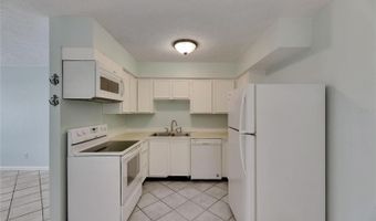1049 APOLLO BEACH Blvd D, Apollo Beach, FL 33572