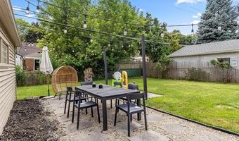 15591 Aster Ave, Allen Park, MI 48101