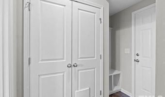 2223 Chattering Lory Ln, Apex, NC 27502