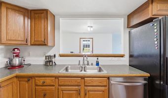 16820 Sheehan Rd, Basehor, KS 66007