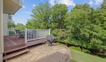 1112 Oak Borough Dr, Ballwin, MO 63021
