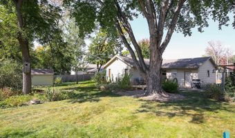 1601 E Sylvan Cir, Brandon, SD 57005