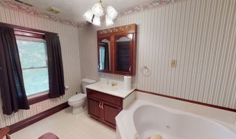 6467 Farmdale Rd, Barboursville, WV 25504