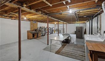 118 Duchess Rd, Cumberland, RI 02864