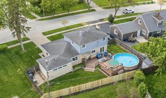 237 N Pioneer Dr, Addison, IL 60101
