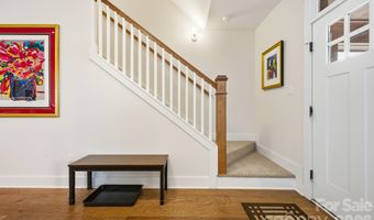 2 Lifestyle Ct, Arden, NC 28704
