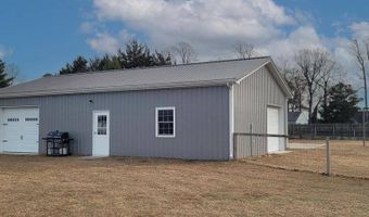 208 Fernwood Dr, Harrington, DE 19952