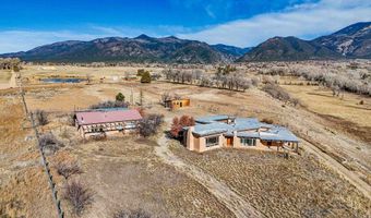 334 Hwy 150, Arroyo Seco, NM 87514