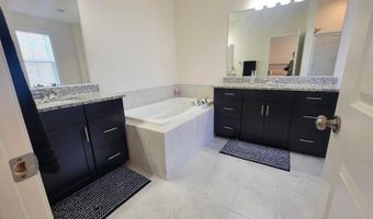 42043 BERKLEY HILL Ter, Aldie, VA 20105