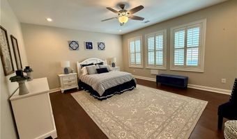 712 4TH Ave, West Point, GA 31833
