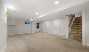 6903 FERN Ln, Annandale, VA 22003