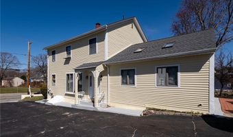 129 Simmonsville Ave, Johnston, RI 02919