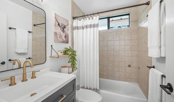 73-4448 PAIAHA St, Kailua Kona, HI 96740