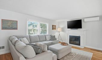 42 Matthies St, Beverly, MA 01915