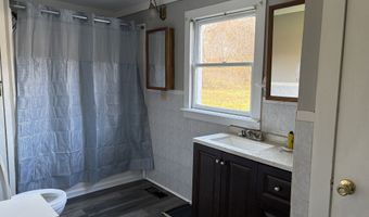 152 Blacks Rd 1st floor, Cheshire, CT 06410