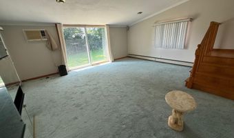 109 Nassau Dr, Albertson, NY 11507