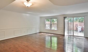 2402 WINDBREAK Dr, Alexandria, VA 22306