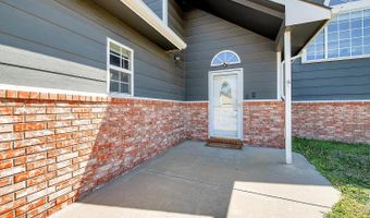 5240 E Ashton Ct, Bel Aire, KS 67220