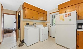 215 Dewey St, Bennington, VT 05201