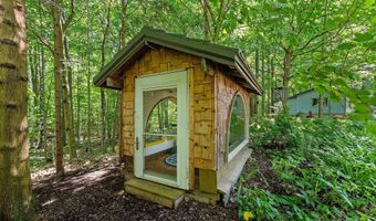 E5401 12TH Road, Algoma, WI 54201
