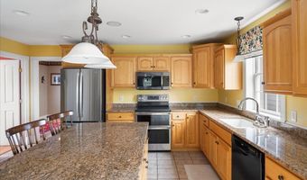34 Goldsbury Woods Rd, Barre, VT 05641