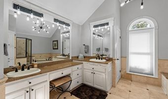 5020 Sweetwater Dr, Benton, LA 71006