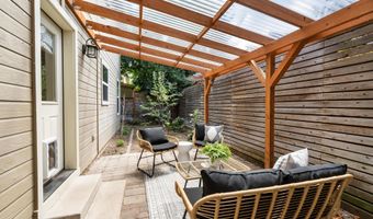 276 Palm Ave, Ashland, OR 97520