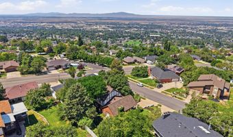 2941 OAKWOOD Dr, Bountiful, UT 84010