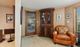 290 Skycrest Dr, Ashland, OR 97520
