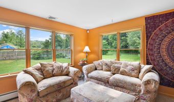 925 Hinesburg Rd, Brattleboro, VT 05301