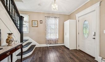 4 Park Heights Ave, Andover, NJ 07801