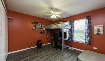 686 Kennedy Dr, Antioch, IL 60002