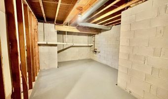 15 Hannah Lee Rd, Barnegat, NJ 08005