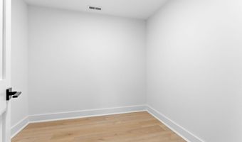 205 E MERCHANT St, Audubon, NJ 08106