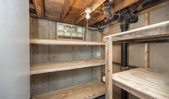 119 Smith Dr, Ballwin, MO 63011