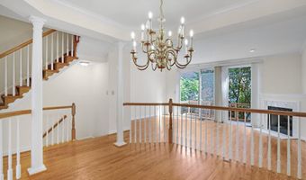1975 N ADAMS St, Arlington, VA 22201