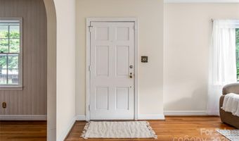 26 Lorraine Ave, Asheville, NC 28804