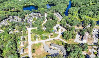 5 River St, Newmarket, NH 03857