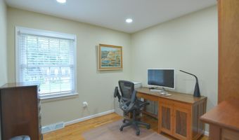 3720 KING ARTHUR Rd, Annandale, VA 22003