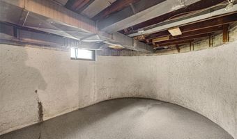 9405 Mackenzie Rd, Affton, MO 63123