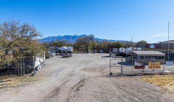 2957 W Frontage Rd, Amado, AZ 85645