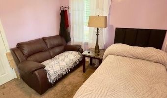 3869 Robin Rd, Ayden, NC 28513