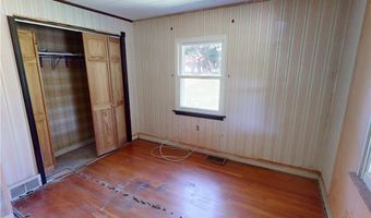 140 Evergreen Dr, Aliquippa, PA 15001