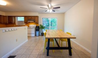 664 Bay Rd, Belchertown, MA 01007