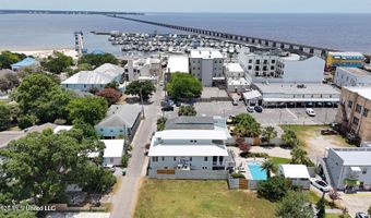 110 State St, Bay St. Louis, MS 39520