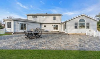 113 Arneytown Hornerstown Rd, Allentown, NJ 08501