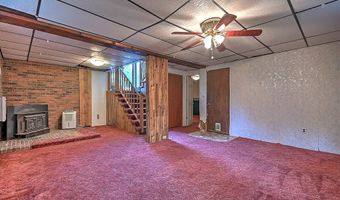 221 Mountain Edge Dr, Beaver, WV 25813