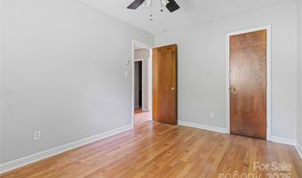 8428 Clear Meadow Ln, Charlotte, NC 28227